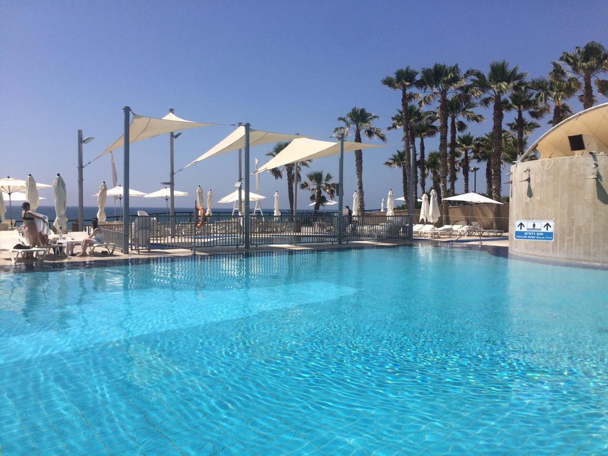 Beach Apartment- Breathtaking Views With Bomb Shelter Herzliya Экстерьер фото